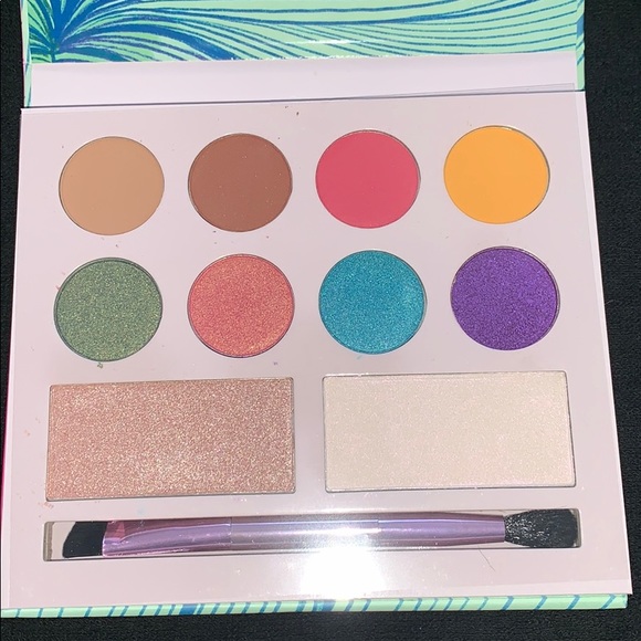 laura sanchez moods palette looks